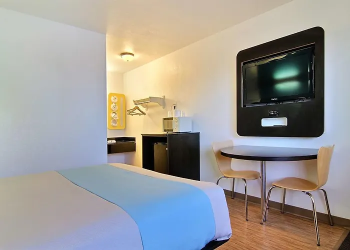 Motel 6-Carlsbad, NM