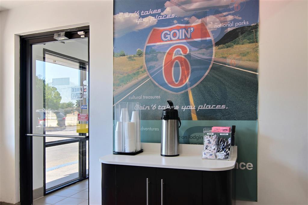 Hotel 6-carlsbad, Nm